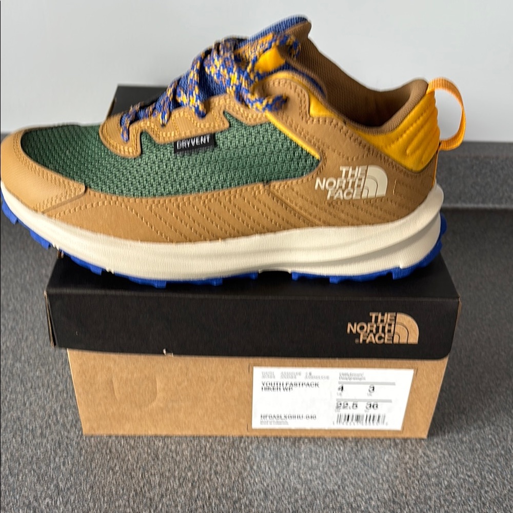 North Face BNIB Youth Fast Pack Hiker 
WP